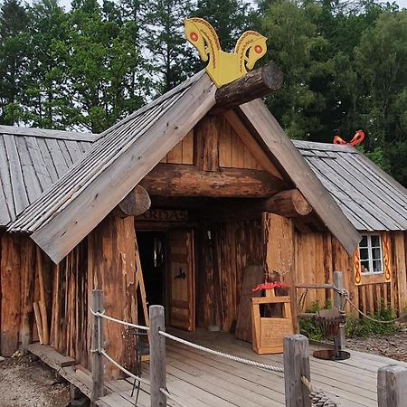 Vittfarnas Vikingaby Villa Sosdala Ngoại thất bức ảnh