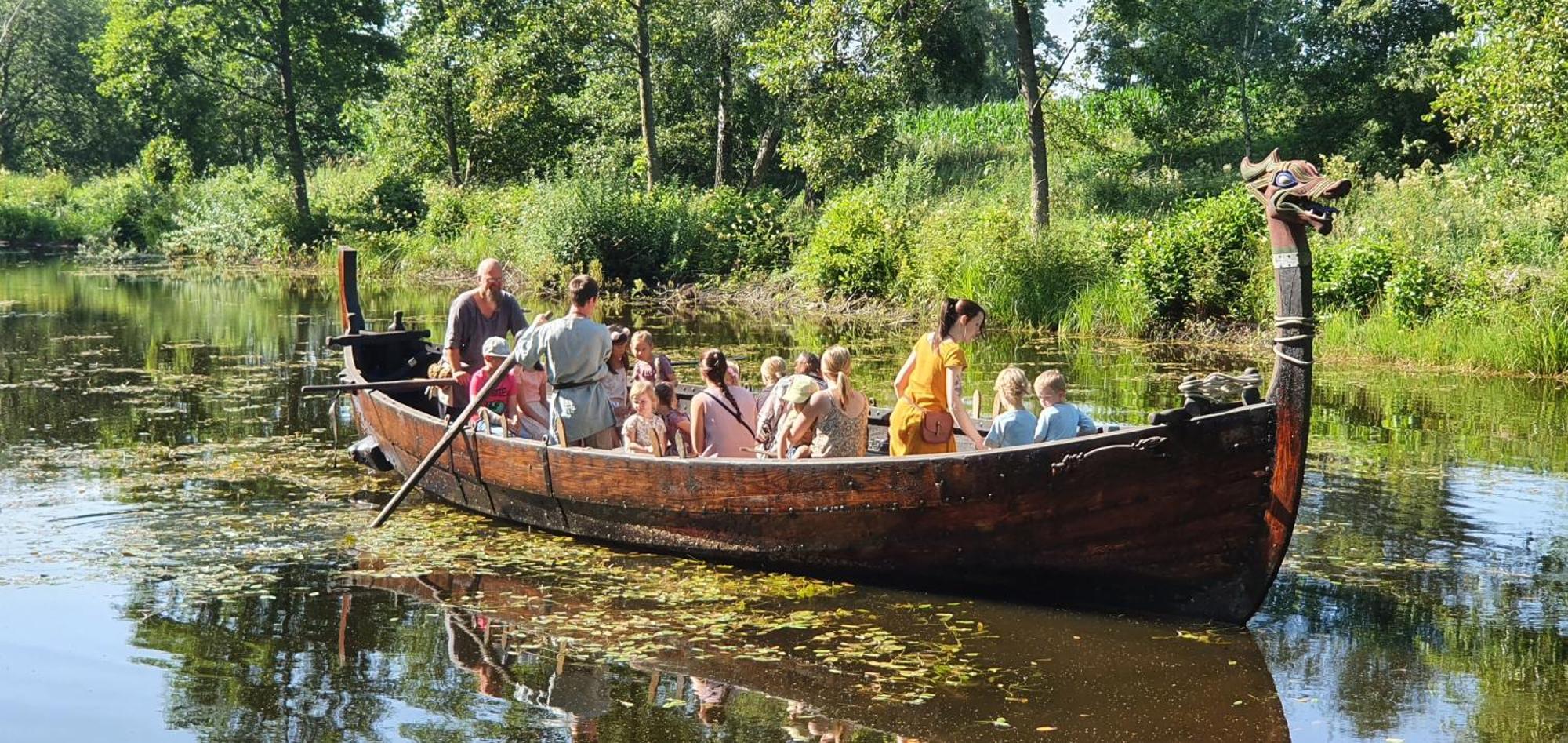 Vittfarnas Vikingaby Villa Sosdala Ngoại thất bức ảnh
