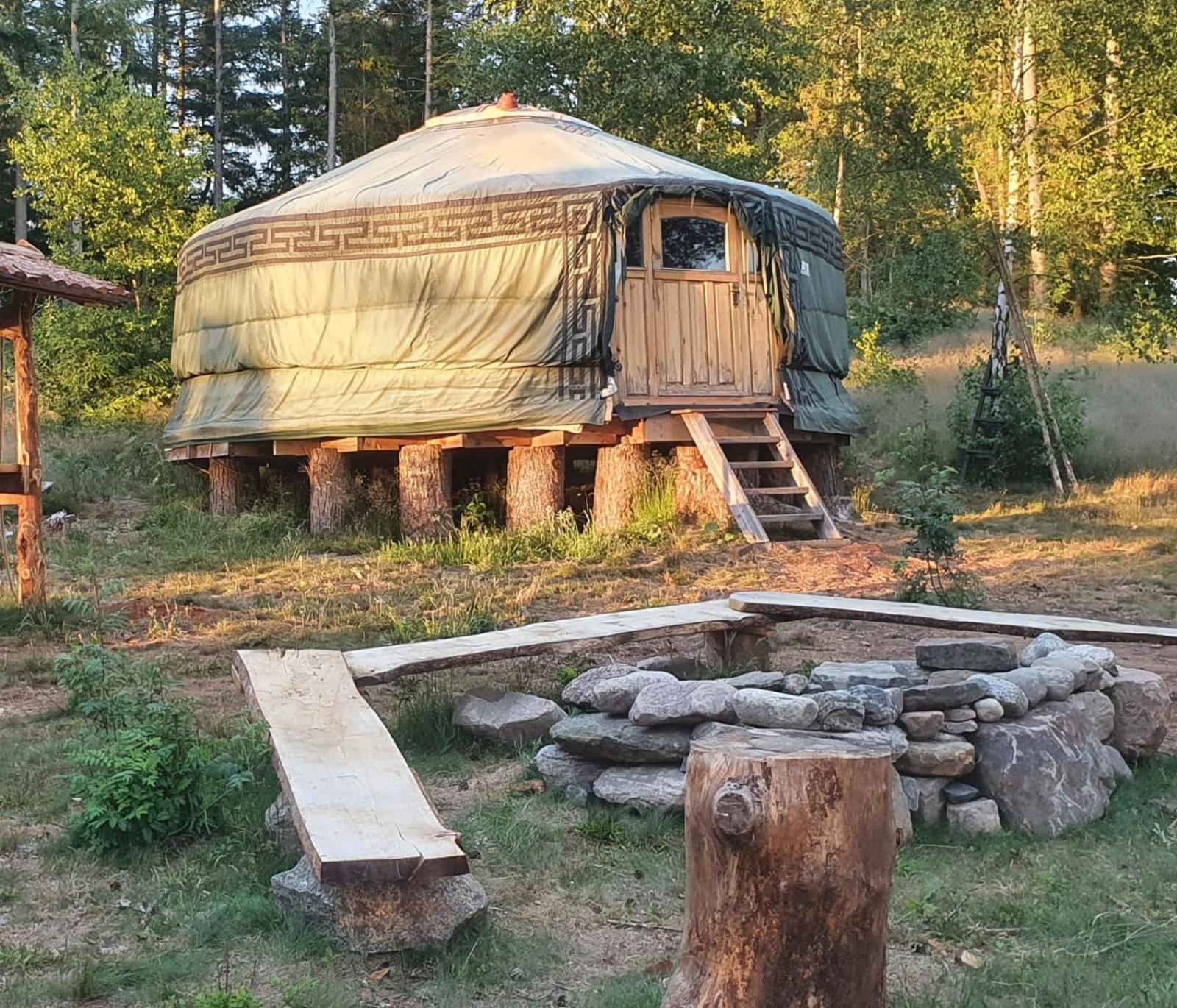 Vittfarnas Vikingaby Villa Sosdala Ngoại thất bức ảnh