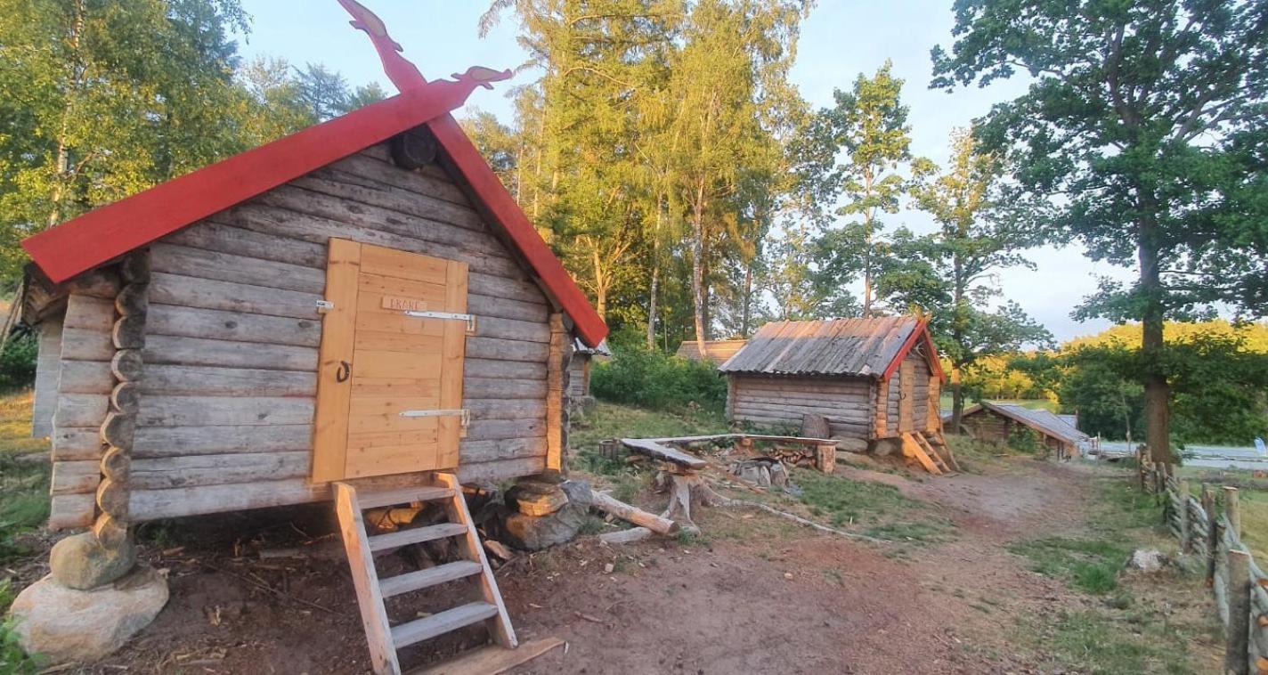 Vittfarnas Vikingaby Villa Sosdala Ngoại thất bức ảnh